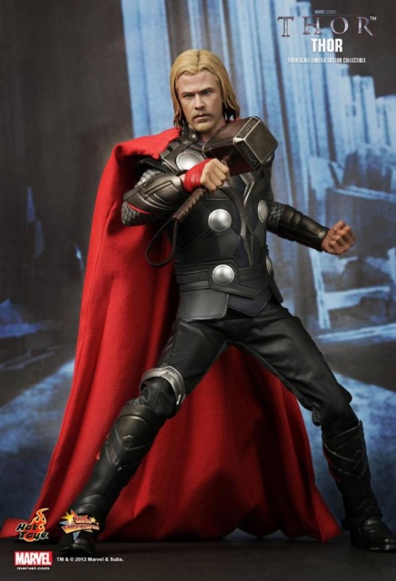 Hot toys 1/6 MMS146 Movie Masterpieces Thor Stand 