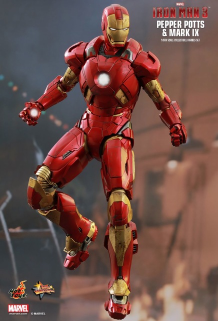 Hot Toys: Iron Man 3 - Iron Man Mark IX (9) & Pepper Potts